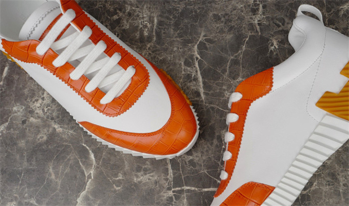 H**me5 Sneaker