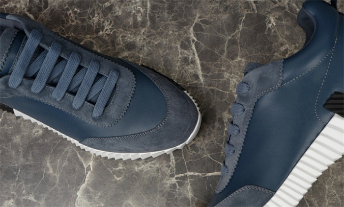 H**me5 Sneaker