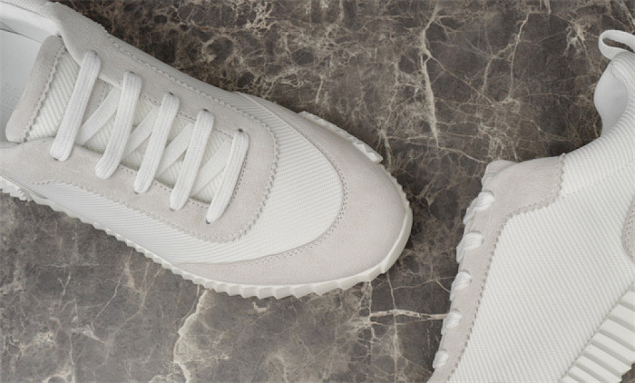 H**me5 Sneaker
