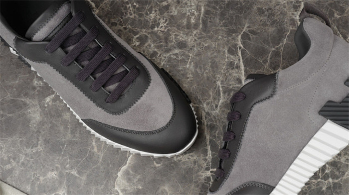 H**me5 Sneaker