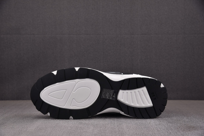 D10R B30 SNEAKER