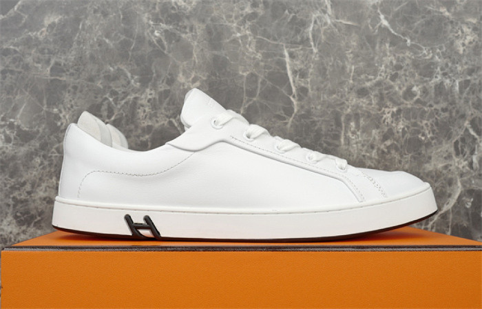H**me5 Sneaker