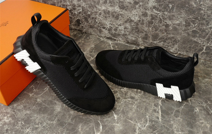 H**me5 Sneaker