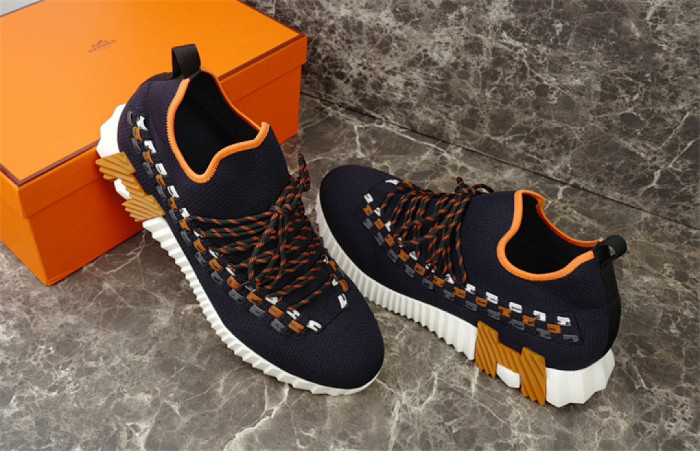 H**me5 Sneaker