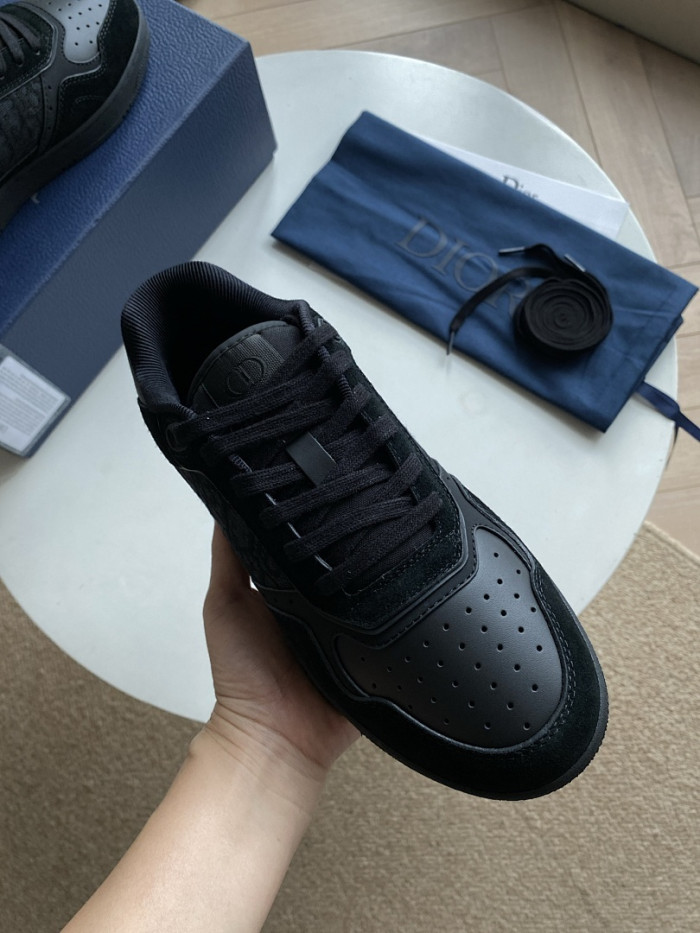 D10R B27 Sneaker