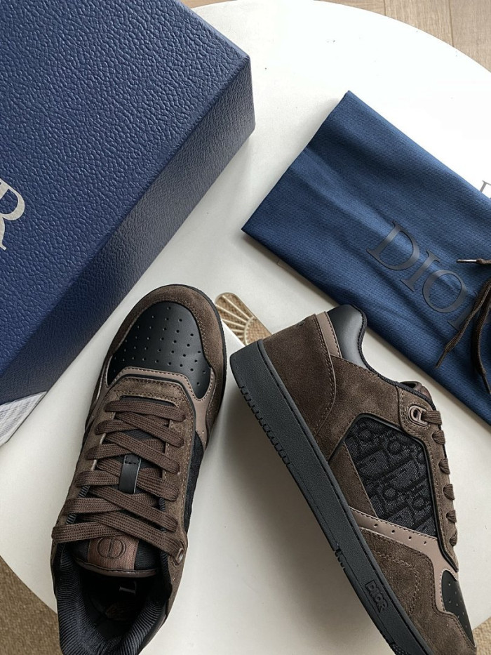 D10R B27 Sneaker