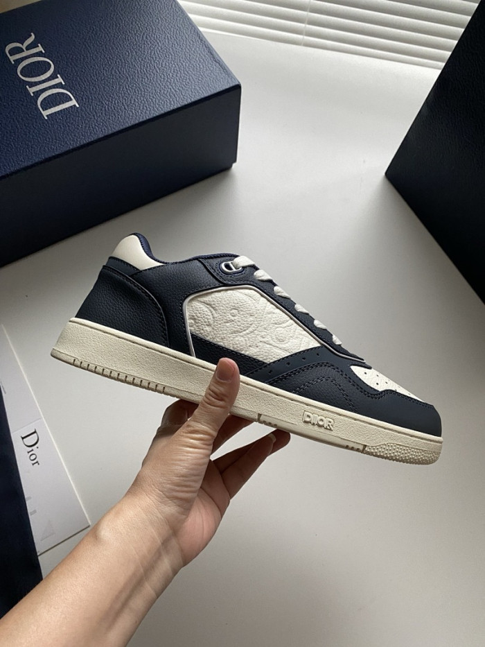 D10R B27 Sneaker