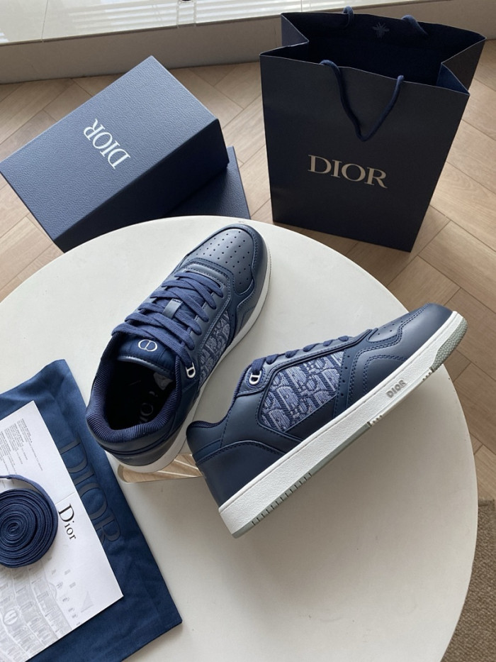 D10R B27 Sneaker
