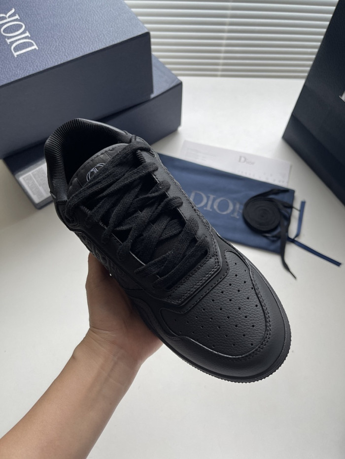 D10R B27 Sneaker