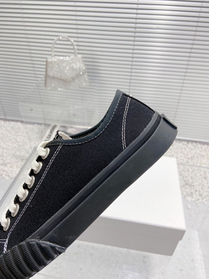 Ma1s0n Marg*e1a Tabi Low Top
