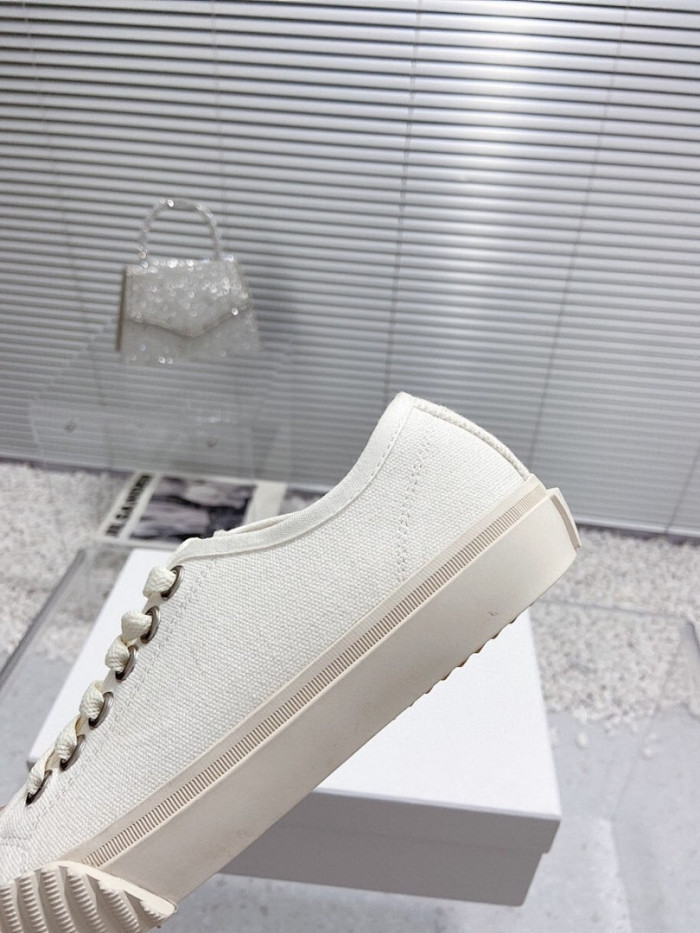 Ma1s0n Marg*e1a Tabi Low Top
