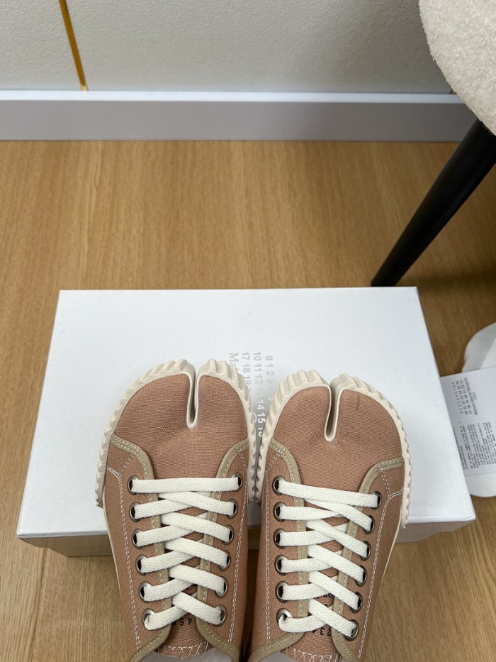 Ma1s0n Marg*e1a Tabi Low Top