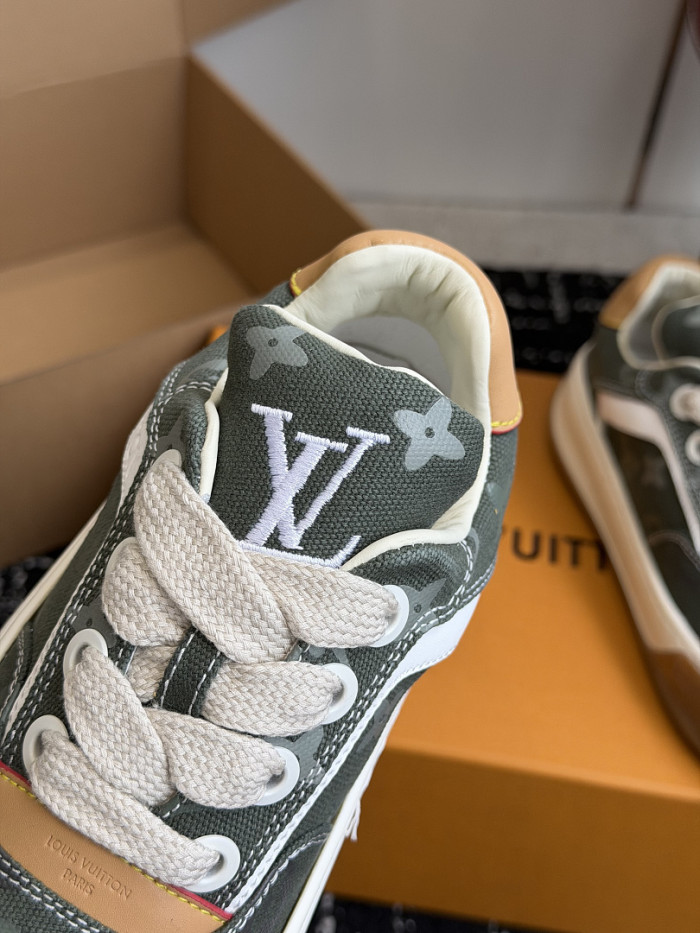 Lou1su1tt Tilted Sneaker