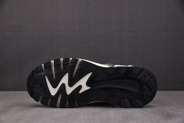 Lou1su1tt Tatic Runner Sneaker