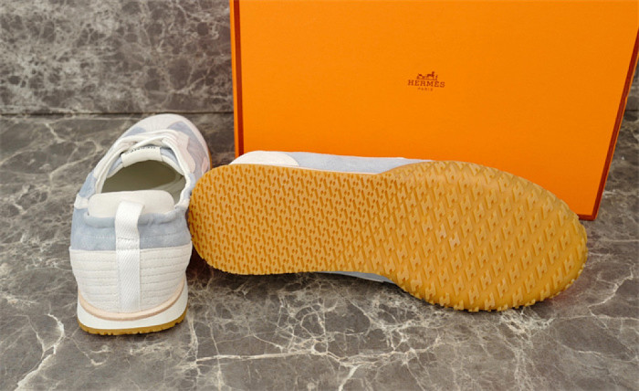 H**me5 Sneaker