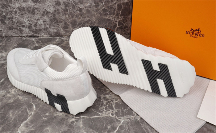 H**me5 Sneaker