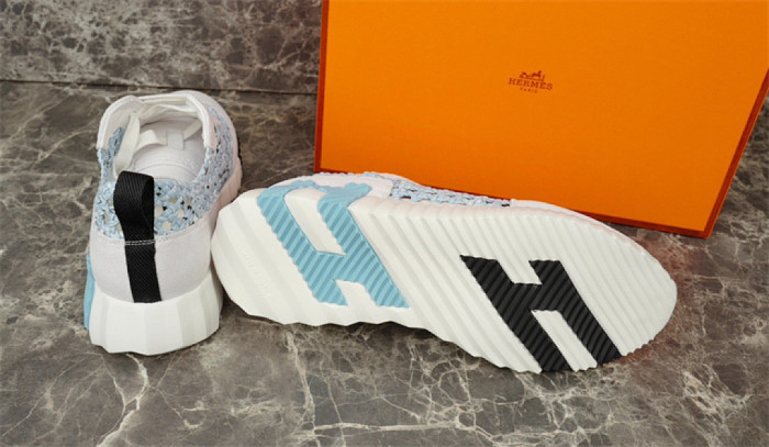 H**me5 Sneaker
