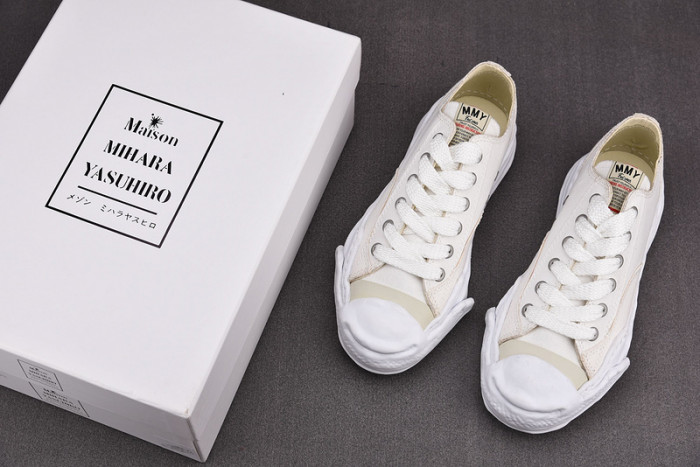 Ma*s*n mihara yasuhiro sneaker