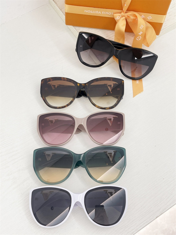 Lou1su1tt Sunglasses