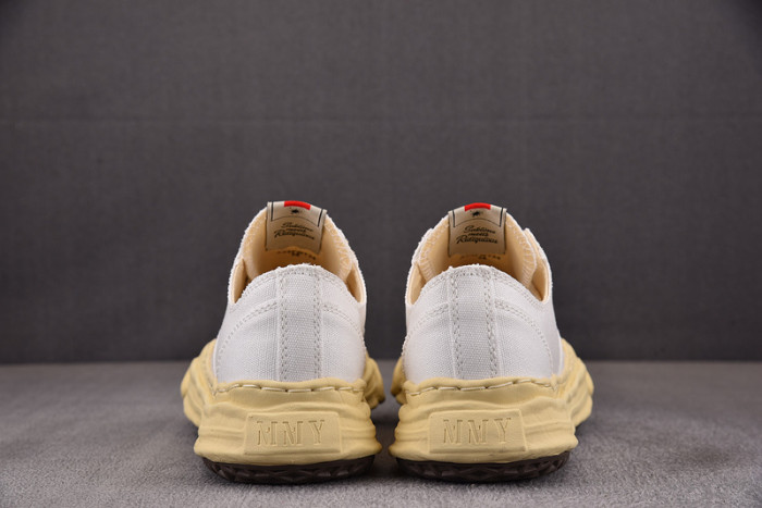 Ma1s0n MIHARA YASUHIRO SNEAKER