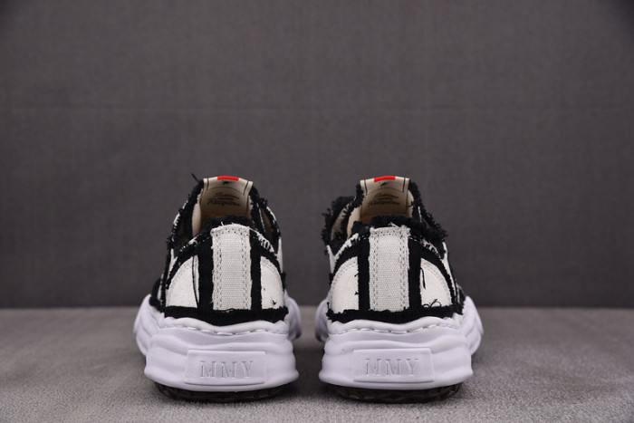 Ma1s0n MIHARA YASUHIRO SNEAKER