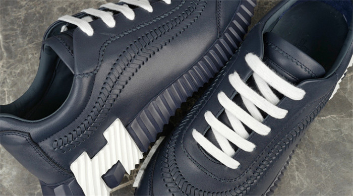 H**me5 Sneaker