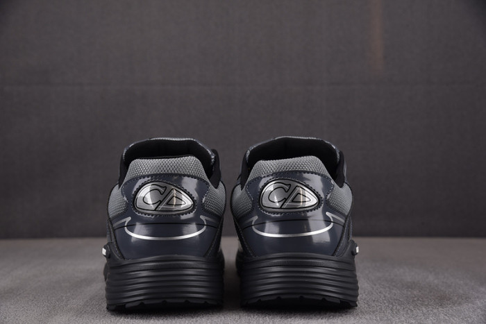D10R B30 SNEAKER