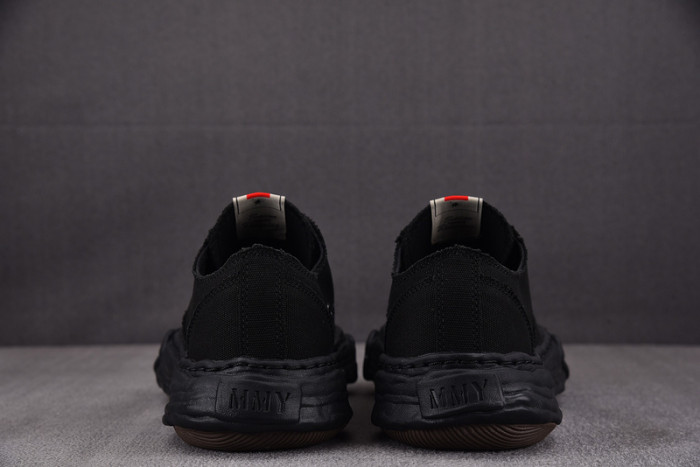 Ma1s0n MIHARA YASUHIRO SNEAKER