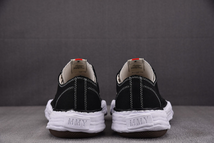 Ma1s0n MIHARA YASUHIRO SNEAKER
