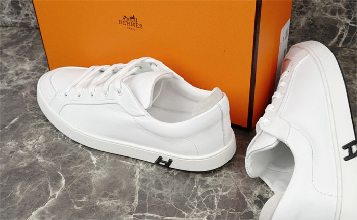 H**me5 Sneaker