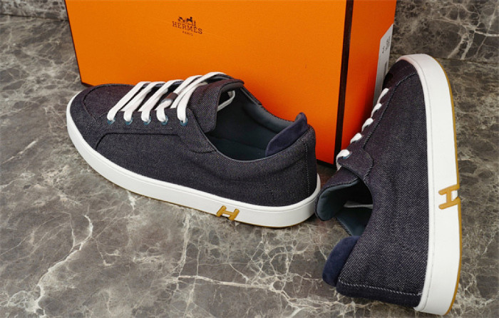 H**me5 Sneaker