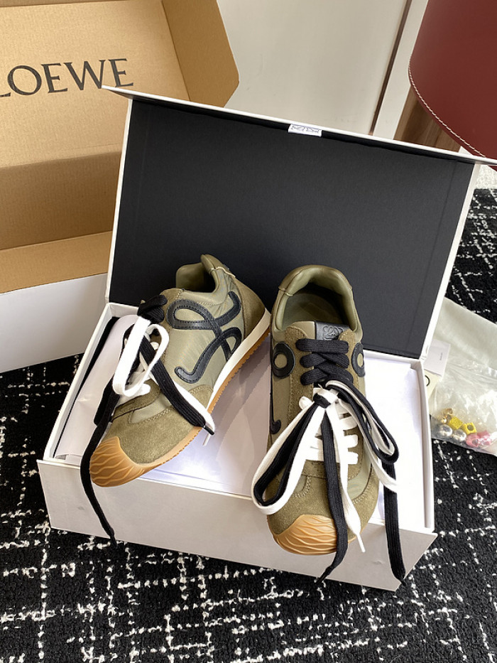 L0ew* Flow Runner