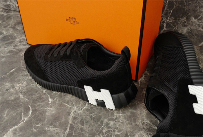 H**me5 Sneaker