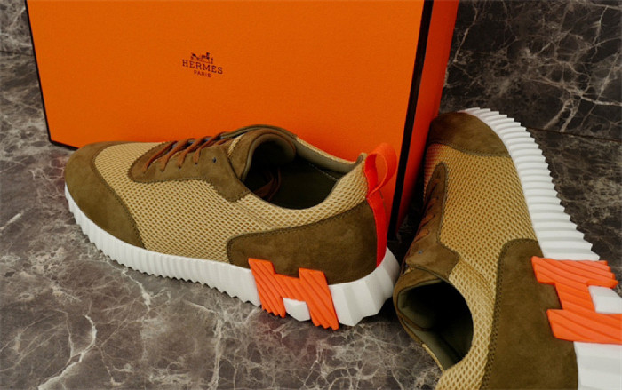 H**me5 Sneaker