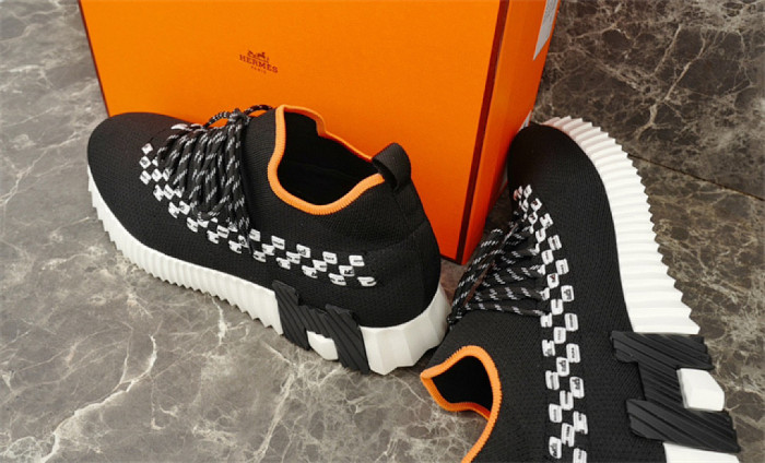 H**me5 Sneaker