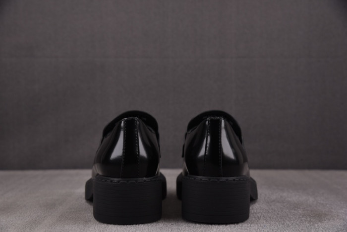 PRA shoes