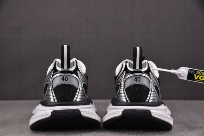 BLCG 3XL SNEAKER 734734 W3XLX 1080