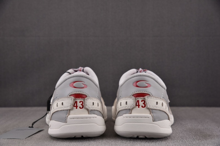 BLCG Hamptons Worn-out Sneaker 841765 WHPLY 9160