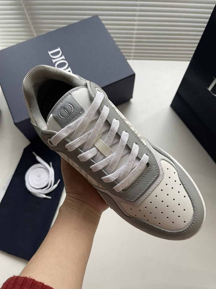 D10R B27 Sneaker