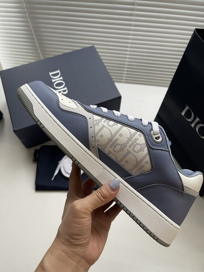D10R B27 Sneaker
