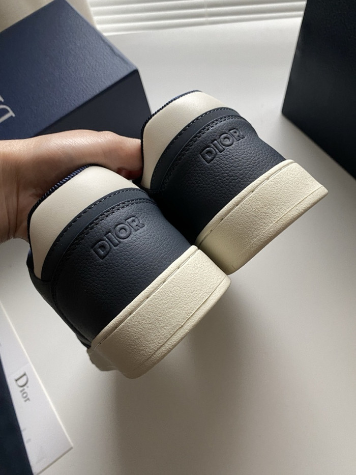D10R B27 Sneaker