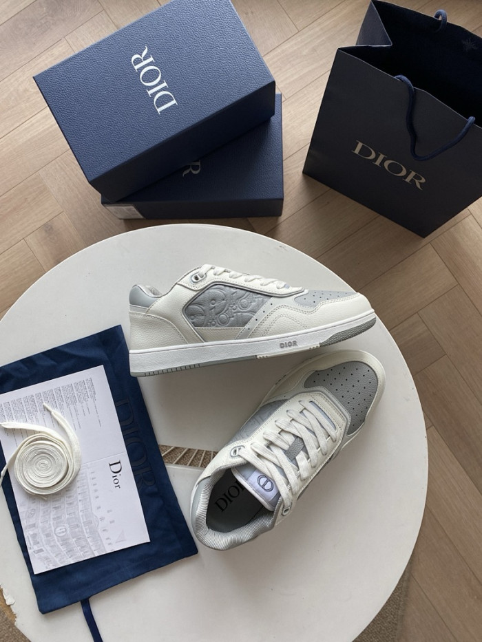 D10R B27 Sneaker