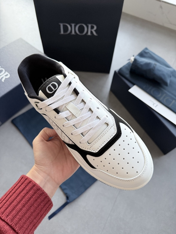 D10R B27 Sneaker
