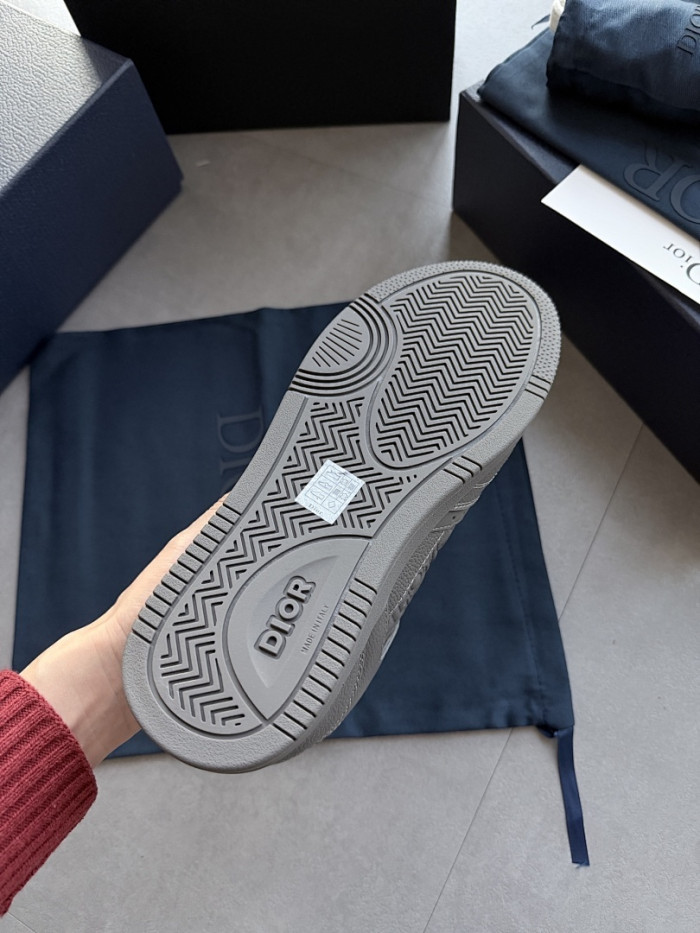 D10R B27 Sneaker