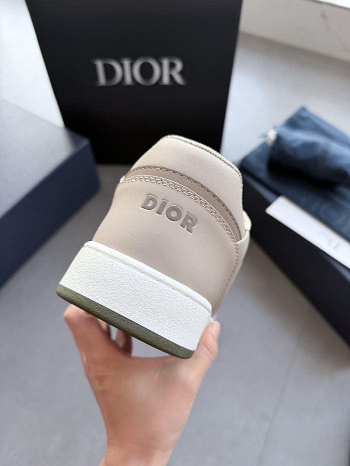 D10R B27 Sneaker