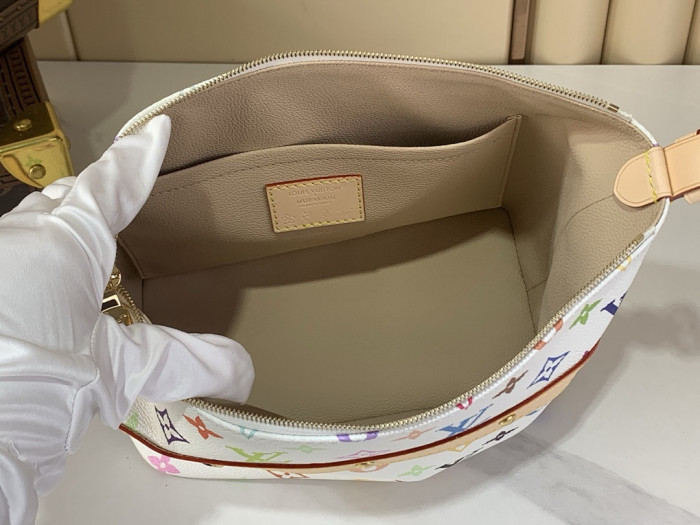 Lou1su1tt BAG 13.5 x 12 x 22 cm