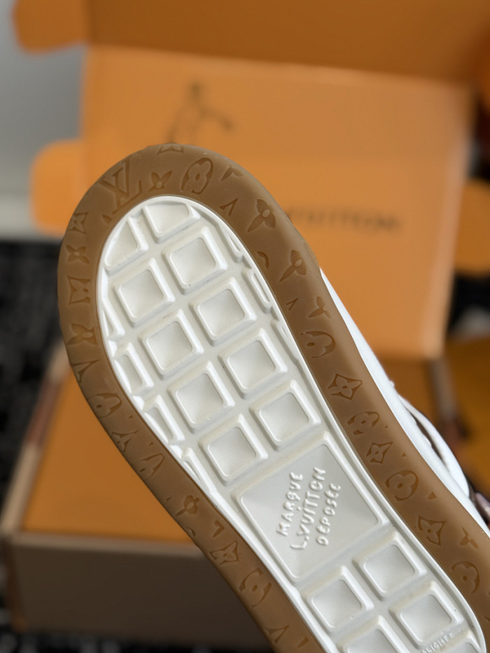 Lou1su1tt Tilted Sneaker