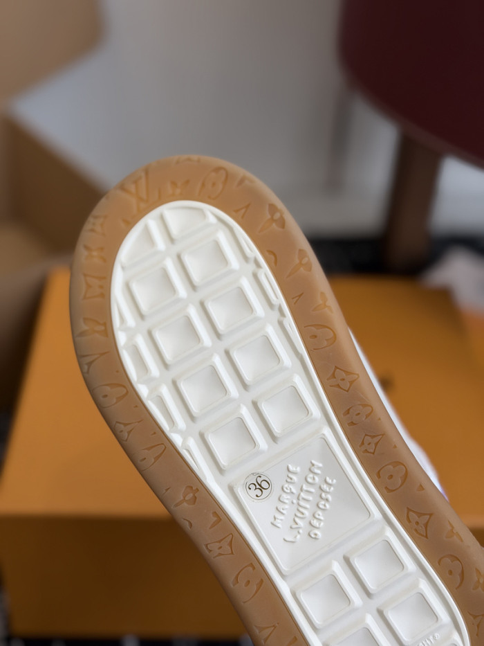 Lou1su1tt Tilted Sneaker