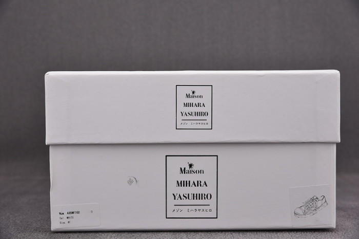 Ma*s*n mihara yasuhiro sneaker