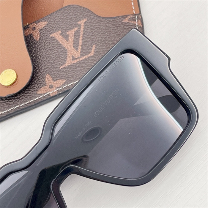 Lou1su1tt Sunglasses